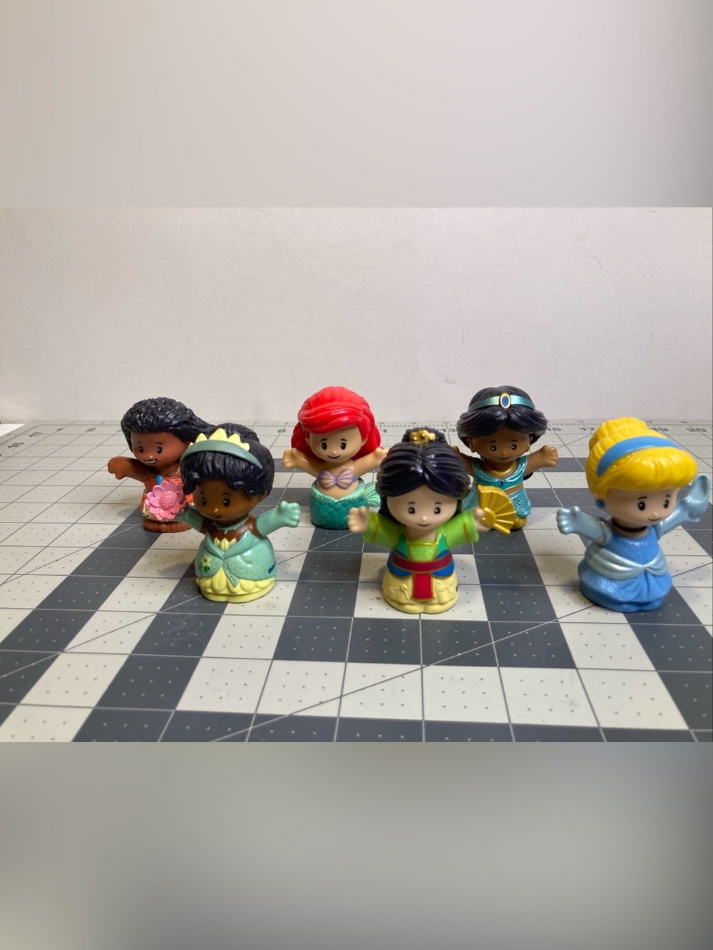 Fisher Price Little People Disney Princess Figure Lot of 6 Tiana Mulan Ariel